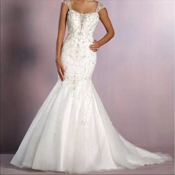 Alfredo Angelo Plus Sized Wedding Dress - Picture 3 of 4